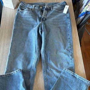 Old Navy Extra High Rise Straight Leg Jeans Size 8 NWT Medium Wash